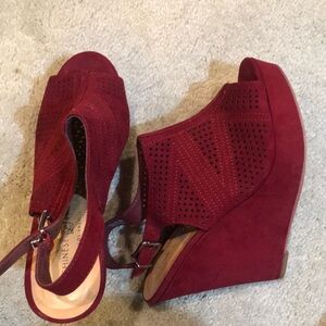 Chinese Laundry Burgundy Faux Suede Wedges with Peep Toe and Ankle Strap-Size 8